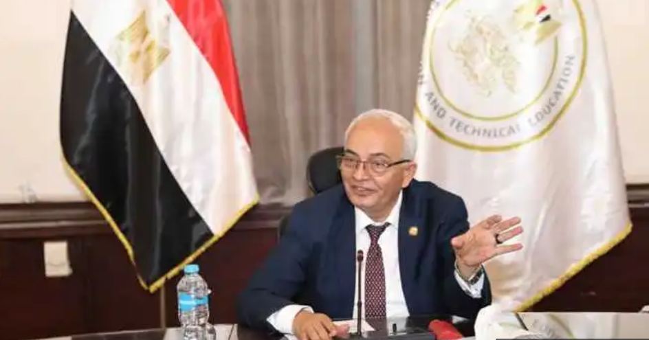 الدكتور رضا حجازي وزير التعليم