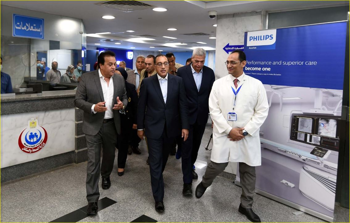 رئيس الوزراء يفتتح وحدات علاجية جديدة بمستشفى العلمين النموذجي