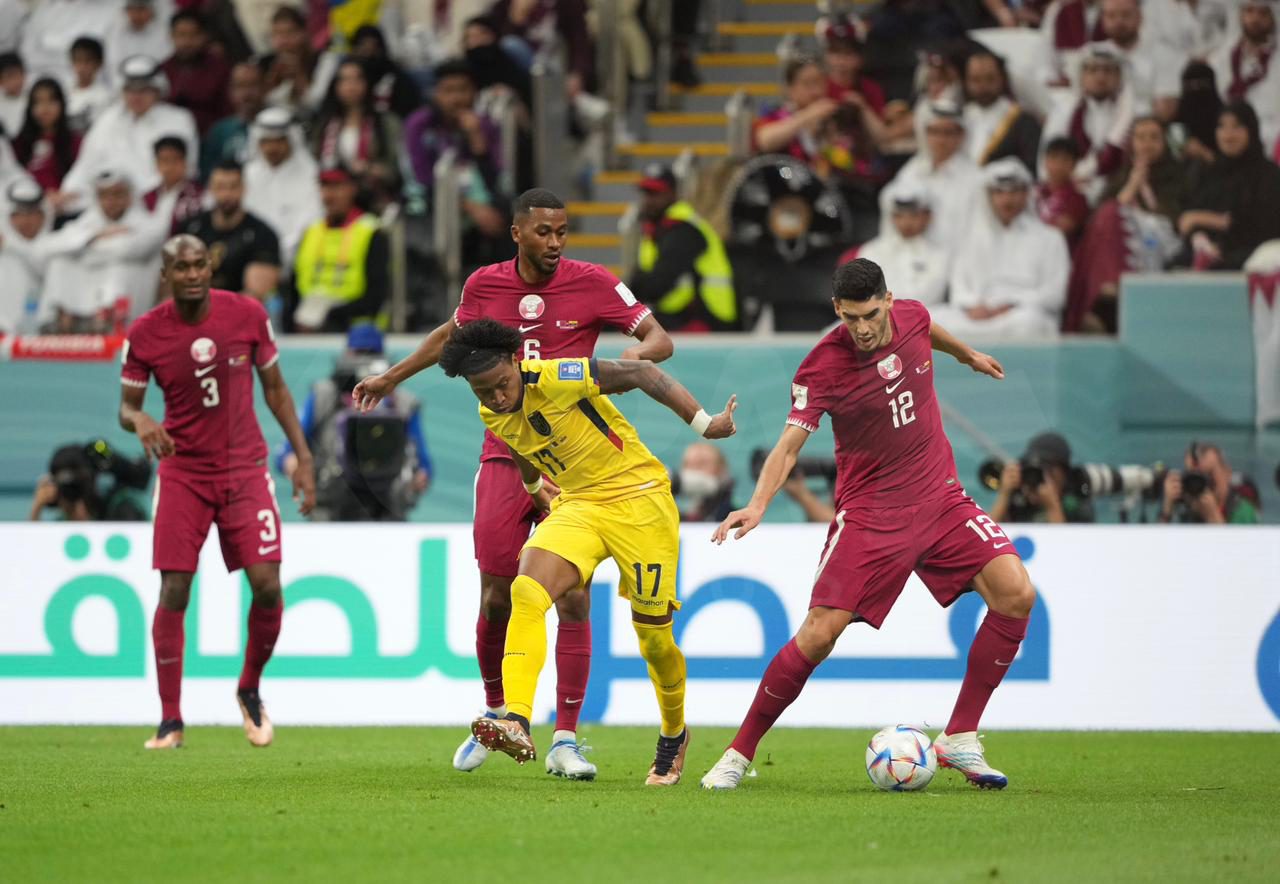 الإكوادور تفوز على قطر