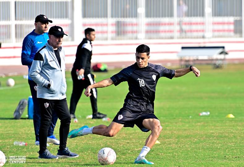 أحمد بلحاج لاعب نادي الزمالك