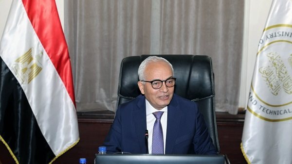 الدكتور رضا حجازي وزير التربية والتعليم
