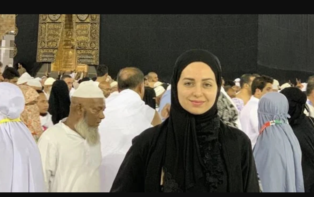 هبة مجدي خلال مناسك العمرة