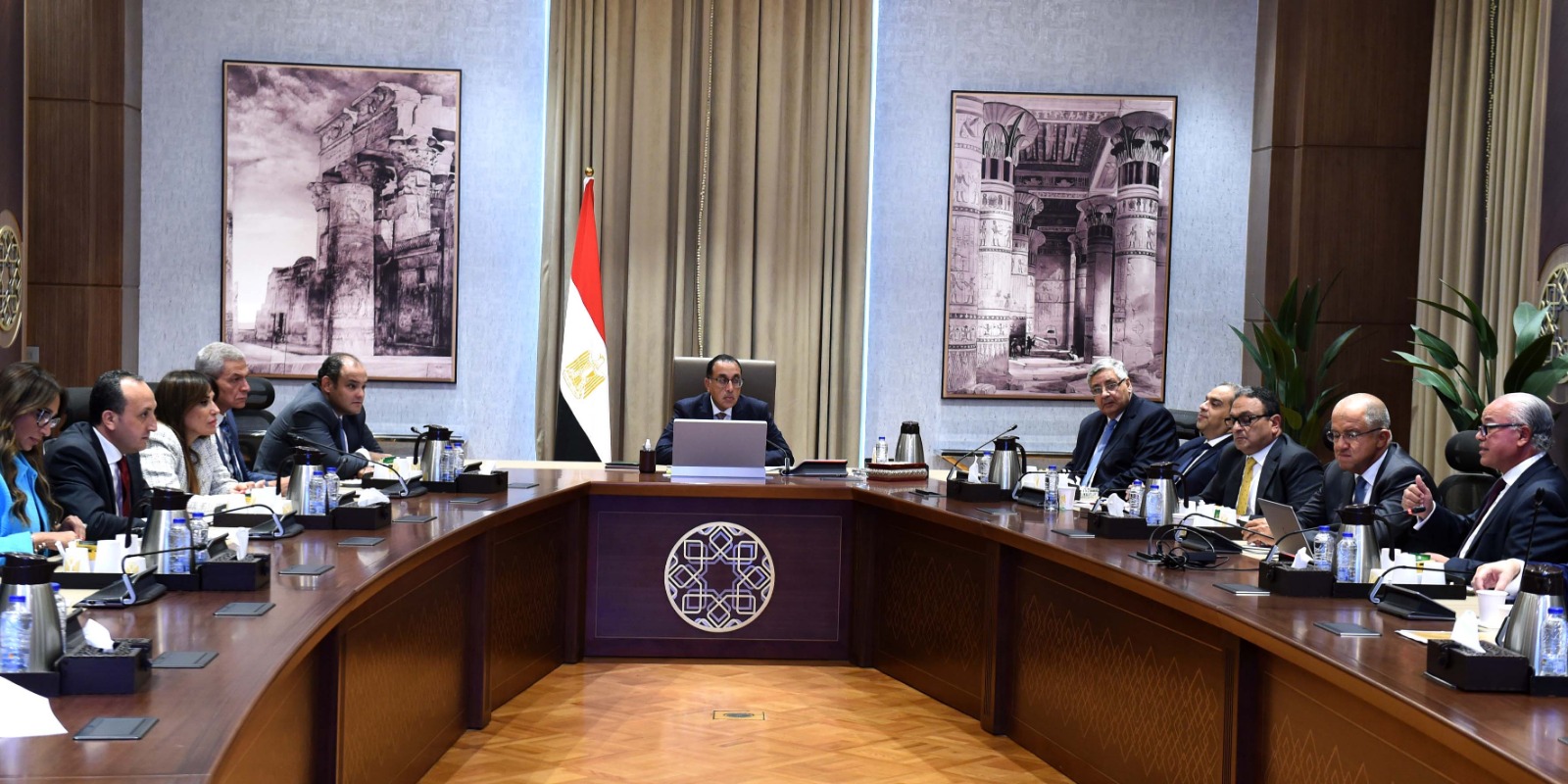 الدكتور مصطفى مدبولي يلتقى المهندس أحمد سمير، وزير التجارة والصناعة، والدكتور محمد عوض تاج الدين ورئيس هيئة الأدوية