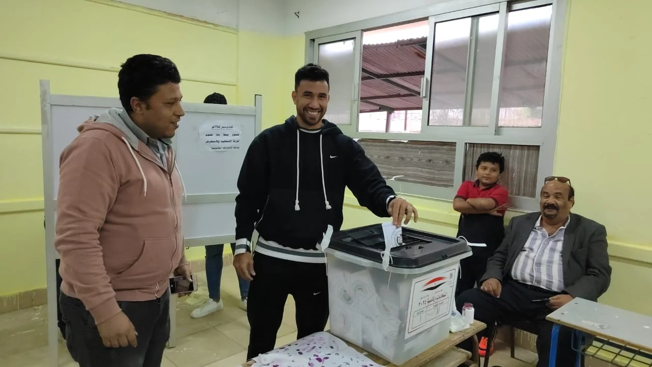 تريزيجيه يدلي بصوته في الانتخابات الرئاسية
