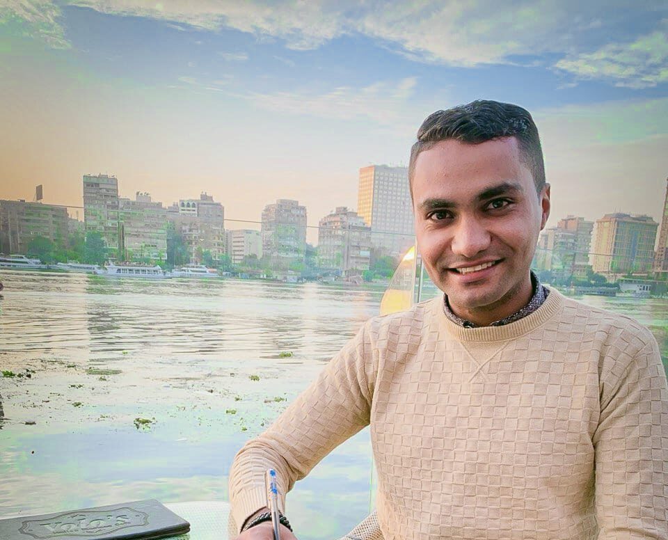 الكاتب السيد رمضان
