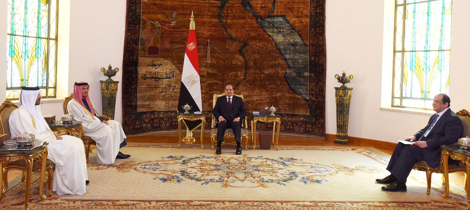 السيسي ورئيس وزراء قطر