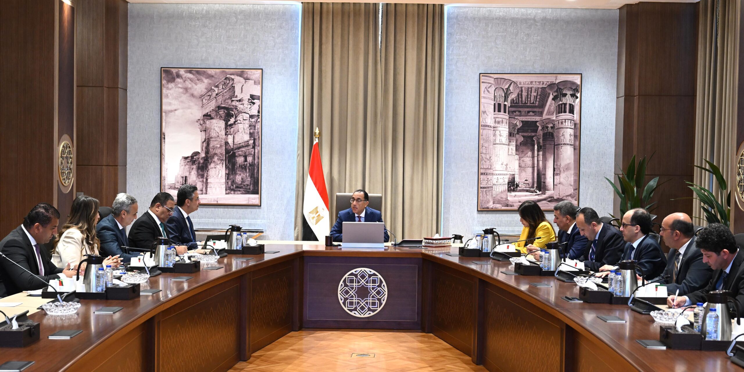 مجلس الوزراء