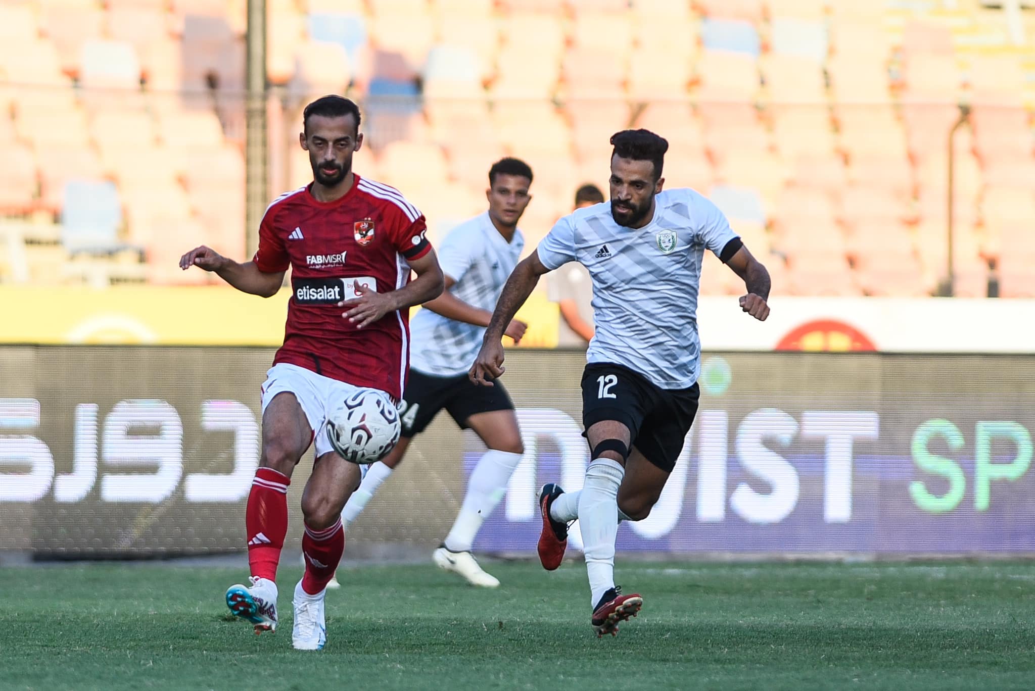 الأهلي وطلائع الجيش