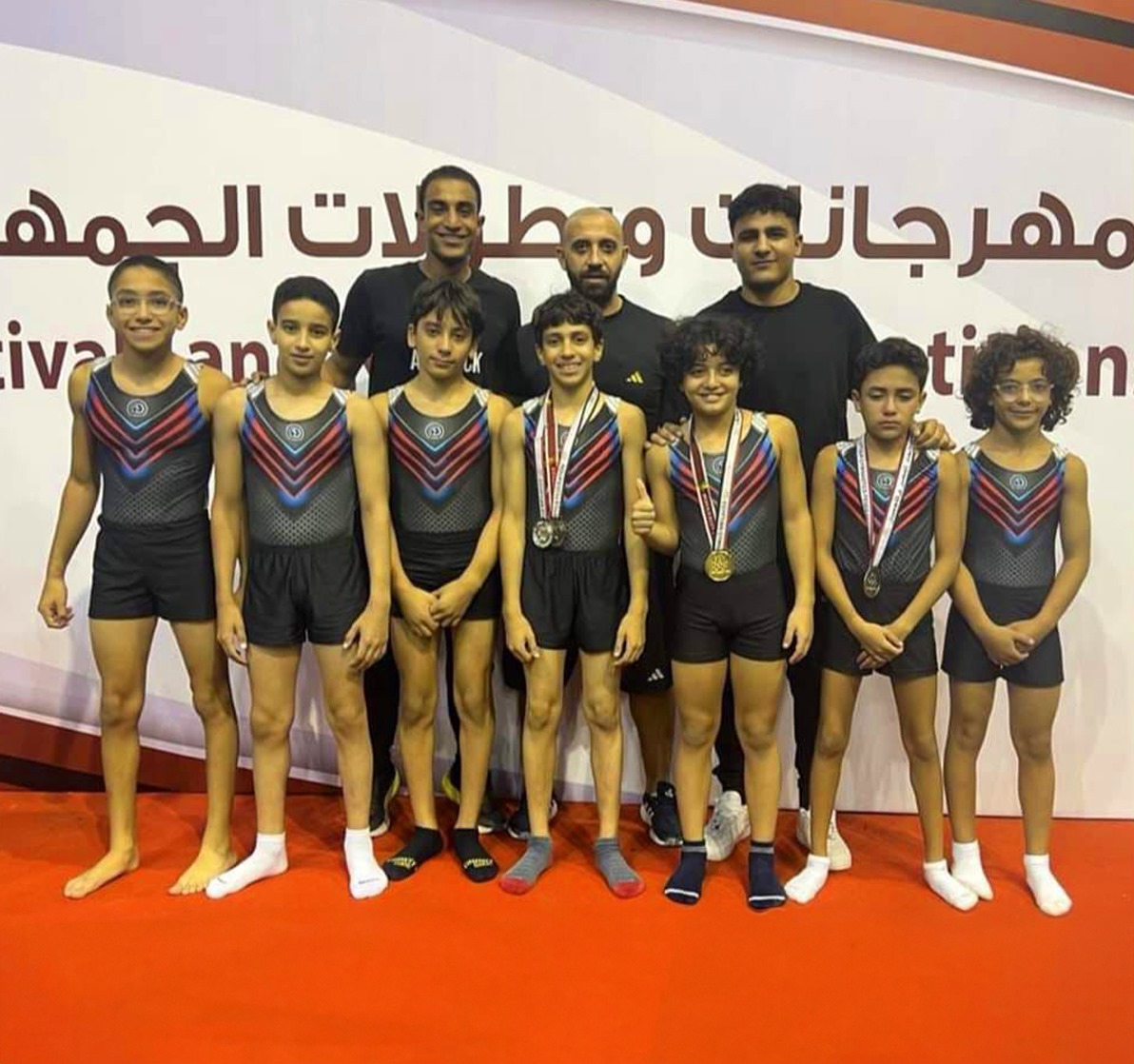 النادي