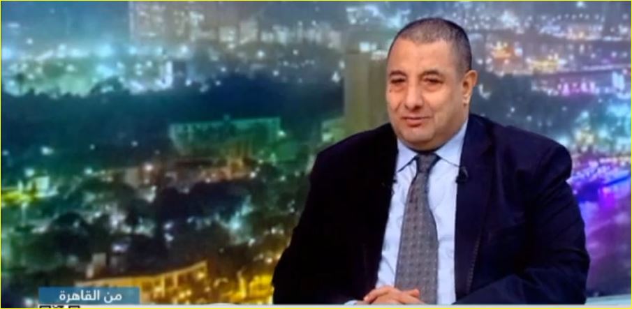 الكاتب الصحفى عاطف عبد الغنى