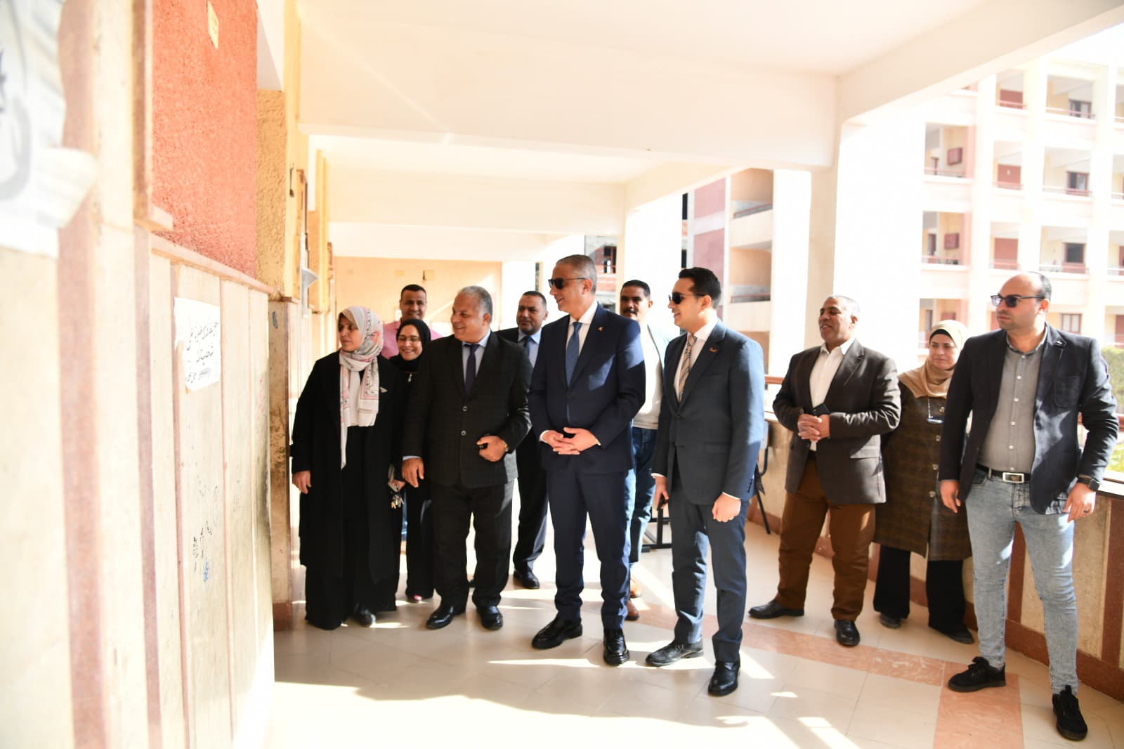 محافظ الفيوم يتفقد عدداً من لجان امتحانات الشهادة الإعدادية