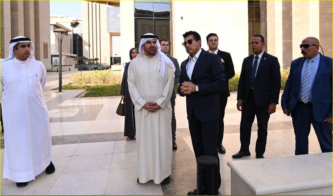 وزير الرياضة ومدير مؤسسة محمد بن راشد آل مكتوم