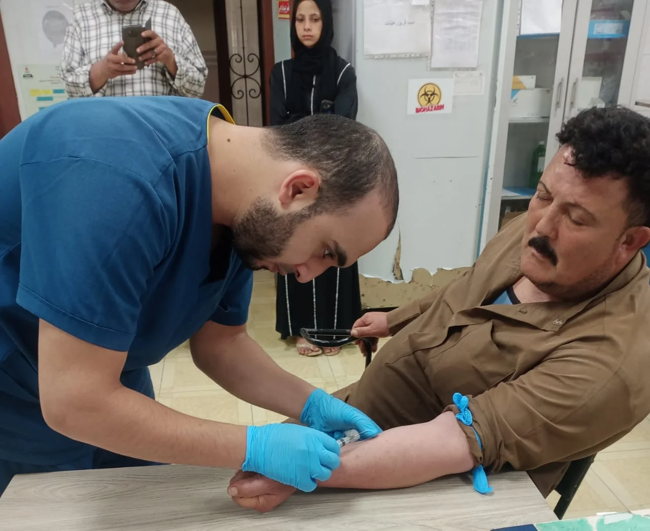 جانب من الفحوصات الطبية