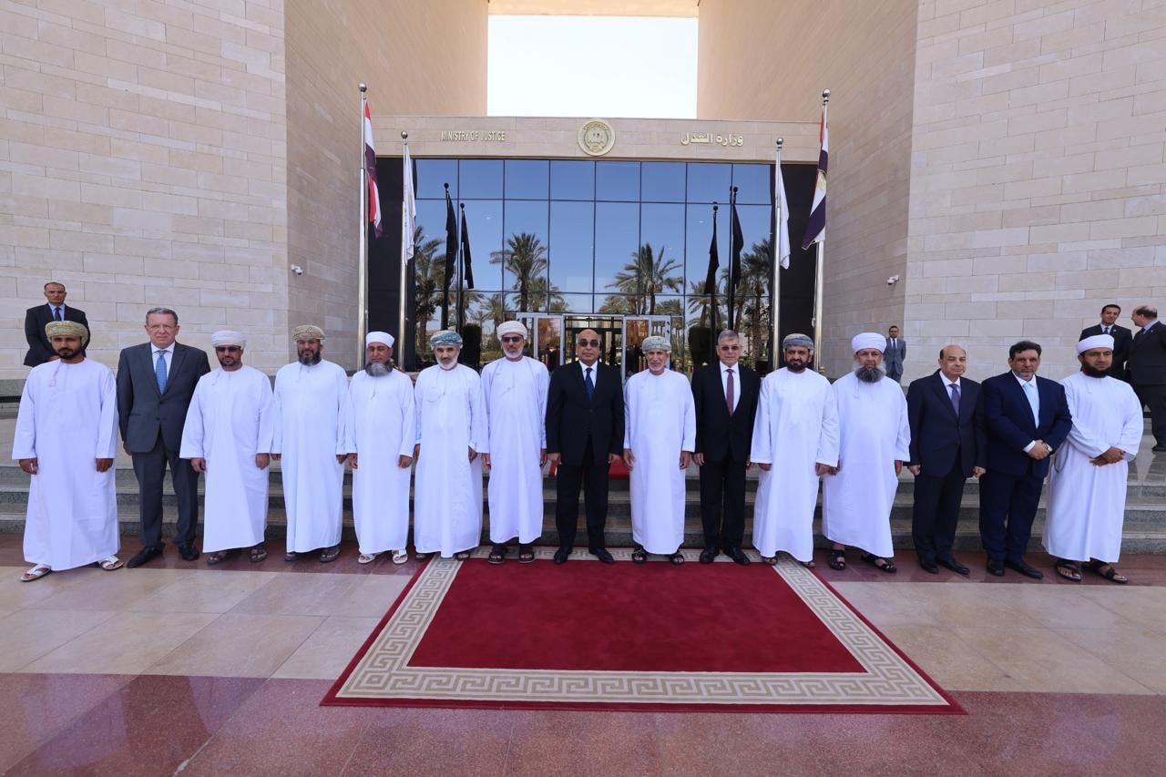 المستشار عدنان فنجري وزير العدل