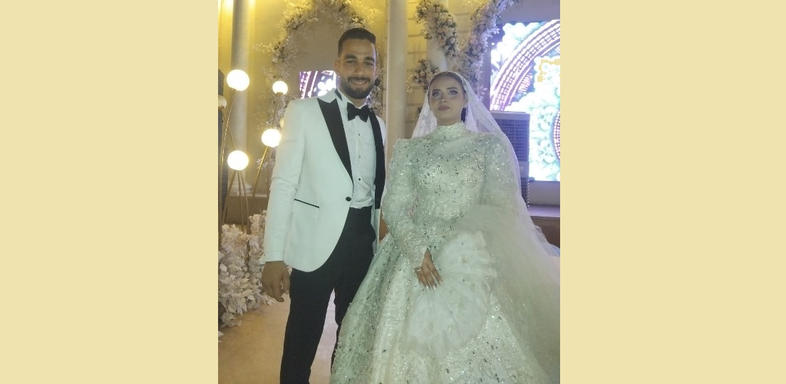 العروس دينا سيد البسطاويسى وعريسها على أحمد منصور