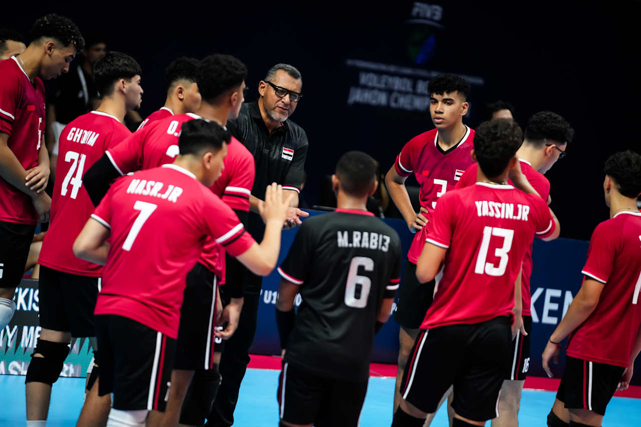 منتخب شباب الطائرة