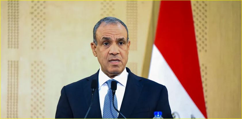 بدر عبد العاطى