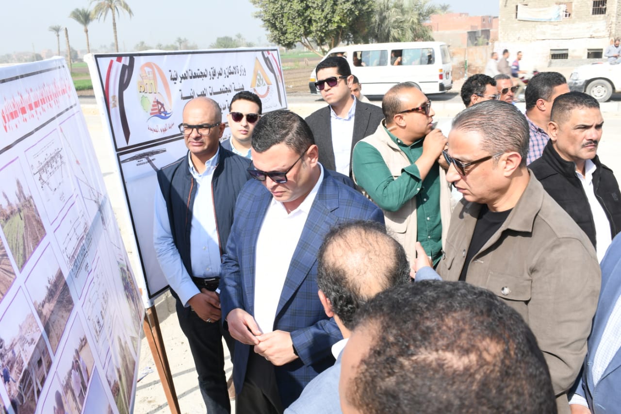وزير الإسكان ومحافظ الفيوم