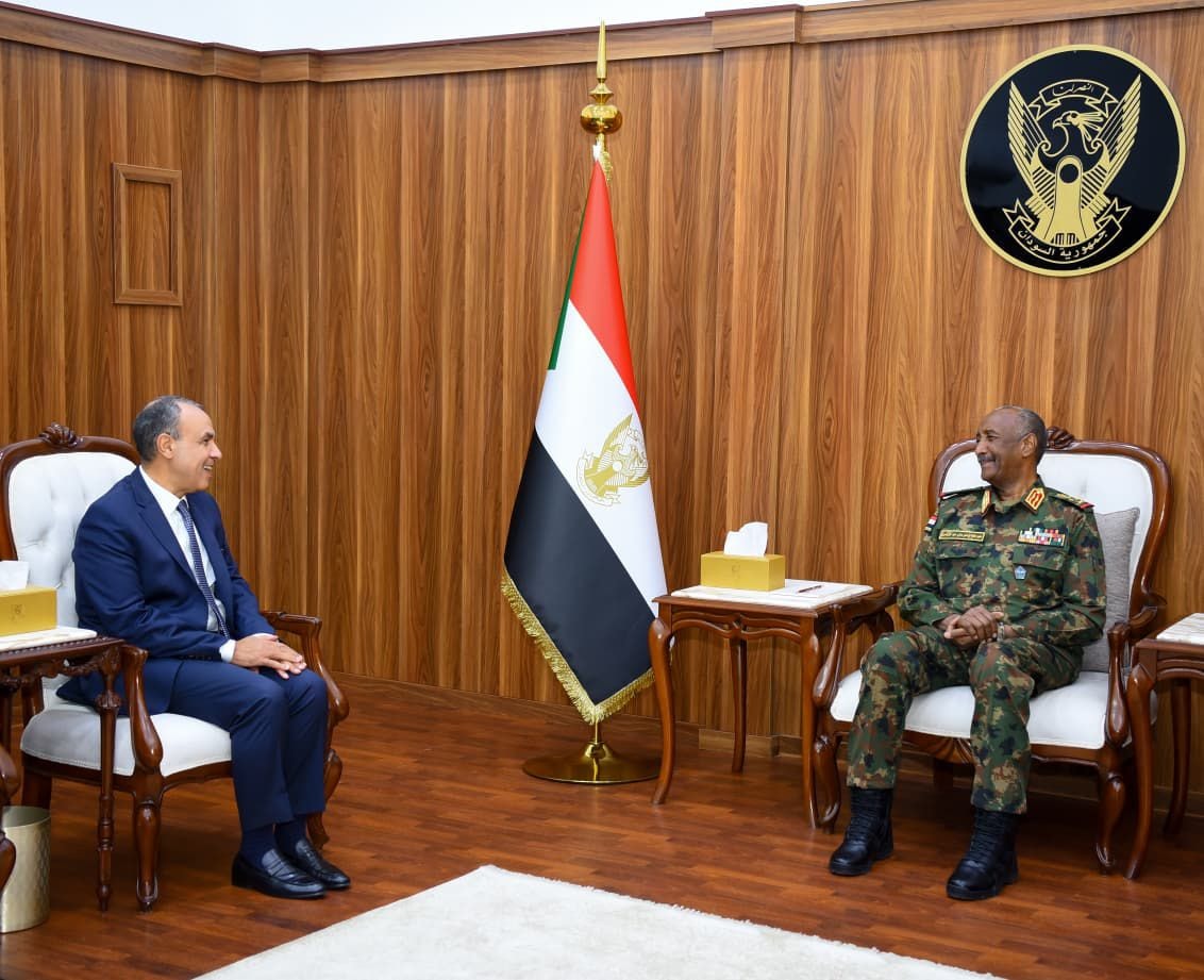 وزير الخارجية يلتقي رئيس مجلس السيادة السوداني الانتقالي