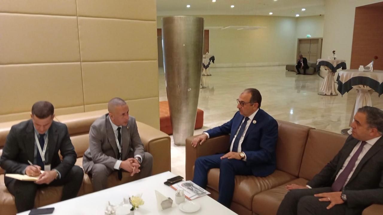 وزير قطاع الأعمال العام