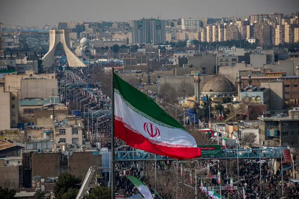 إيران