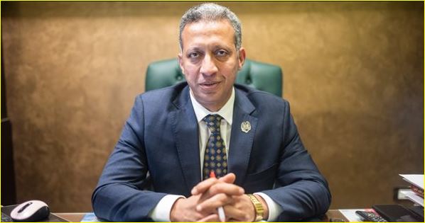 طارق العوضى