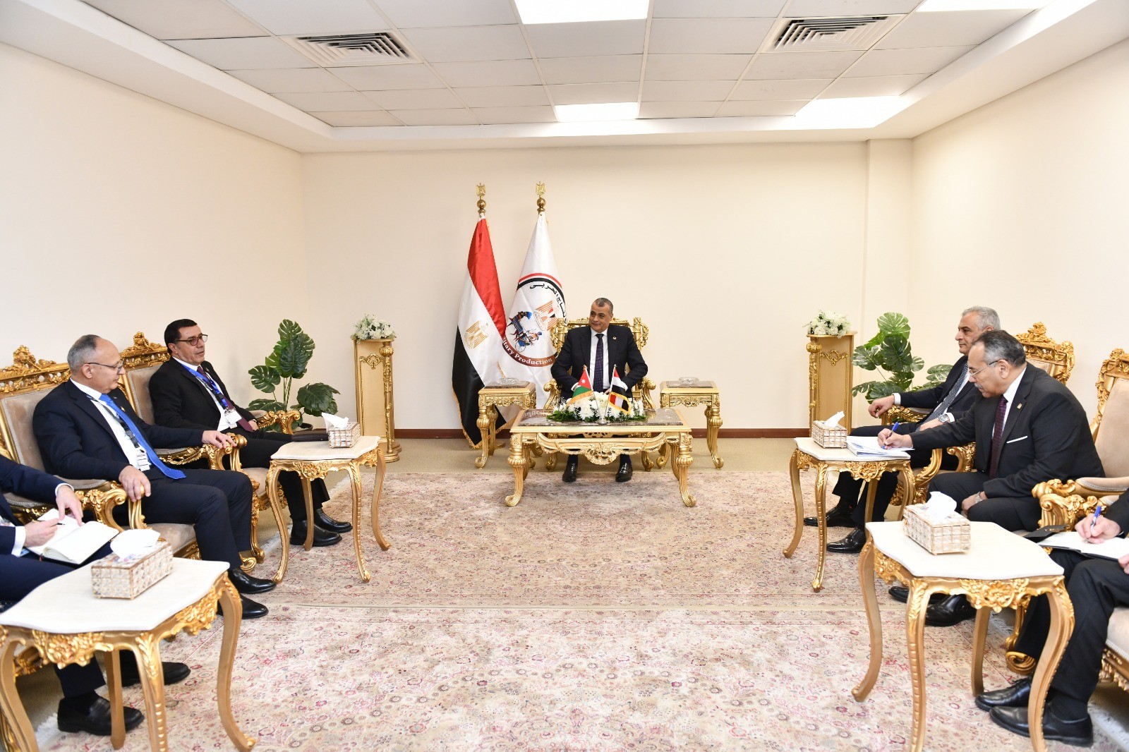 وزير الدولة للإنتاج الحربي
