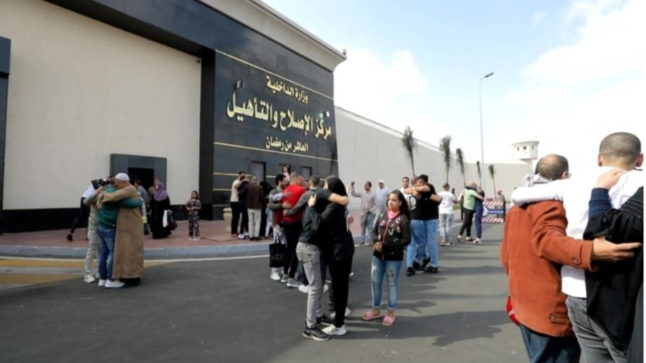 زيارة استثنائية لنزلاء مراكز الإصلاح