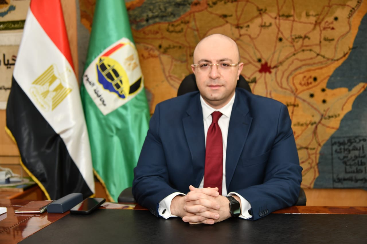 الدكتور محمد هانئ غنيم محافظ الفيوم