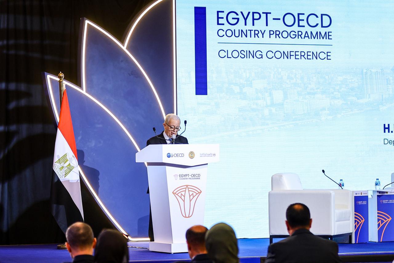 الدكتور حسين عيسى، نائب رئيس الوزراء للشئون الاقتصادية