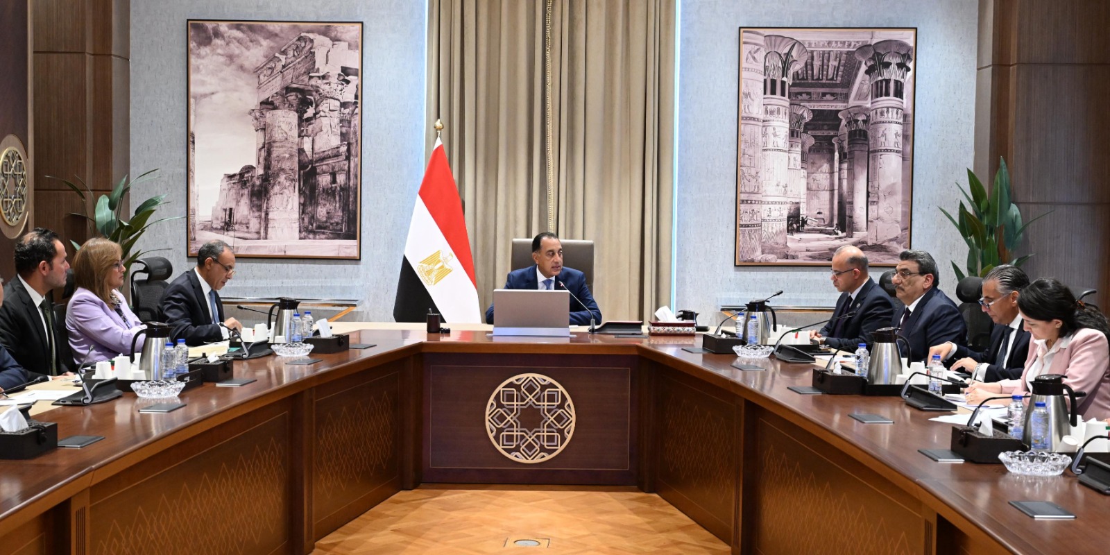 د. مصطفى مدبولي رئيس مجلس الوزراء خلال اجتماع مجلس الوزراء بمقر الحكومة بالعاصمة الجديدة