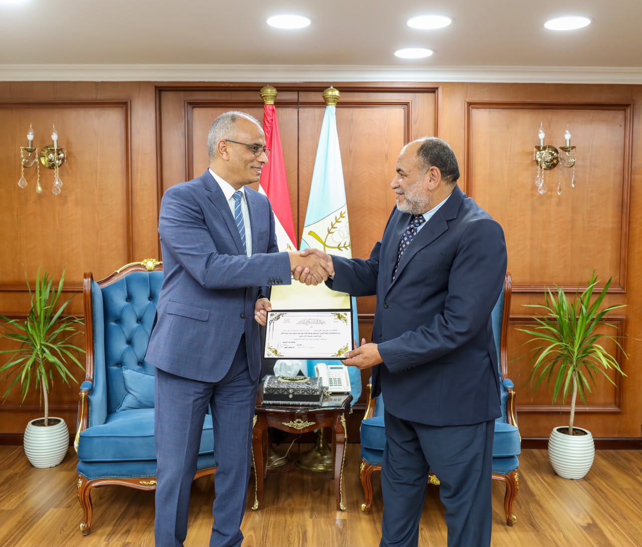 المهندس إبراهيم مكي، محافظ كفر الشيخ يكرّم بدر حلمي زيدان