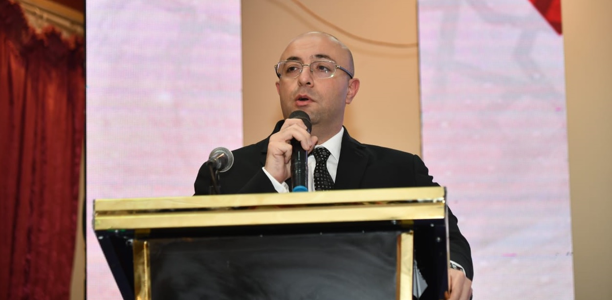 الدكتور محمد هانئ غنيم محافظ الفيوم يدلى بكلمة فى الاحتفالية