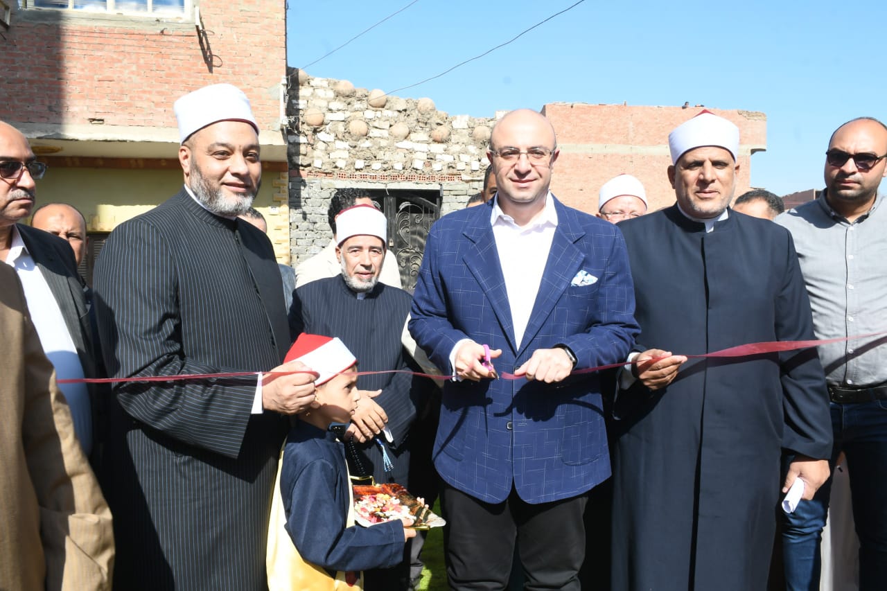 د. محمد هانئ غنيم محافظ الفيوم يفتتح معهد أبو بكر الصديق الابتدائي الإعدادي الأزهري، بقرية أبو عش، مركز الفيوم