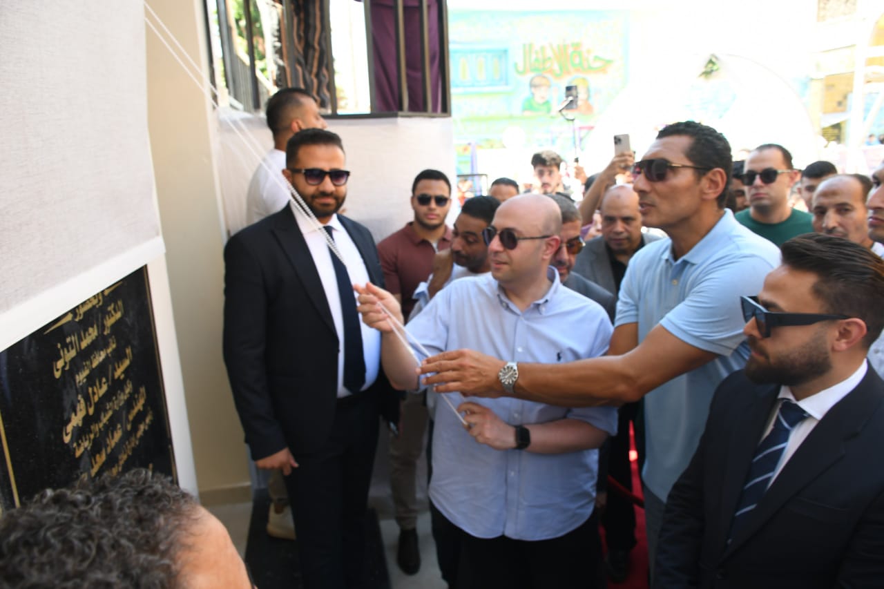 جوهر نبيل، وزير الشباب والرياضة، والدكتور محمد هانئ غنيم، محافظ الفيوم يفتتحان مشروعا رياضيا